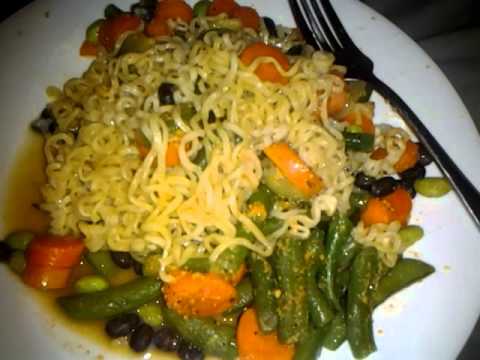 Munchie recipes with TeeJayFlow - Steamed vegetables and Ramen Noodles