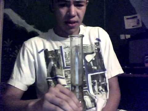 Chillin takin bong rips