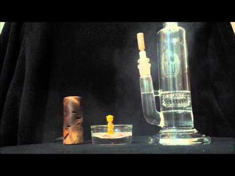 Heat Island Wormhole Walnut Vaporizer and M&M Tech Crystal Ice Perc 15