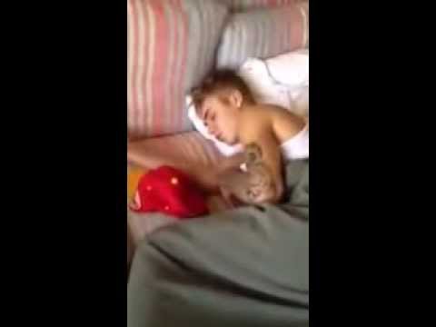 Justin Bieber Caught sleeping with prostitute REAL FOOTAGE 2013