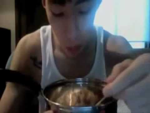 Jay Park eatin' from a pot