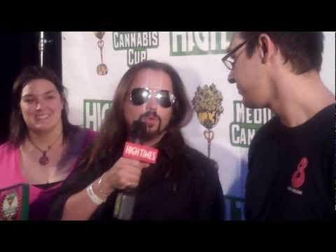 HIGH TIMES Medical Cannabis Cup Seattle 2012 - Bobby Black with Winners (2)