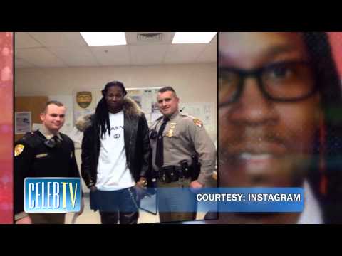 Rapper 2 CHAINZ Poses with Cops After Pot Bust